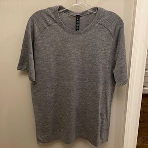 New Lululemon Metal Vent SS 2.0 Shirt